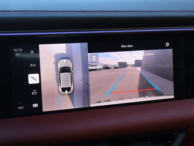 Certified 2025 Porsche Macan 4 Electric AWD/4WD image 18