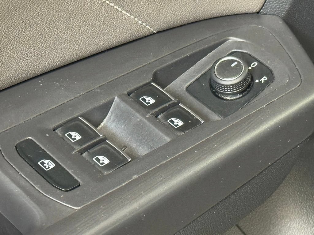 Used 2023 Volkswagen Atlas SE FWD image 11
