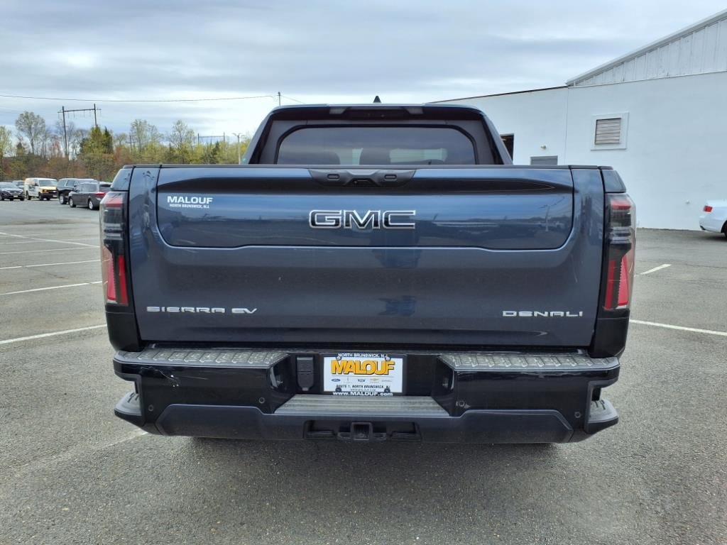 New 2025 GMC Sierra EV Denali image 5