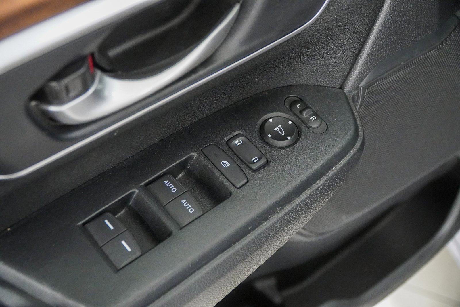 Used 2022 Honda CR-V EX image 18