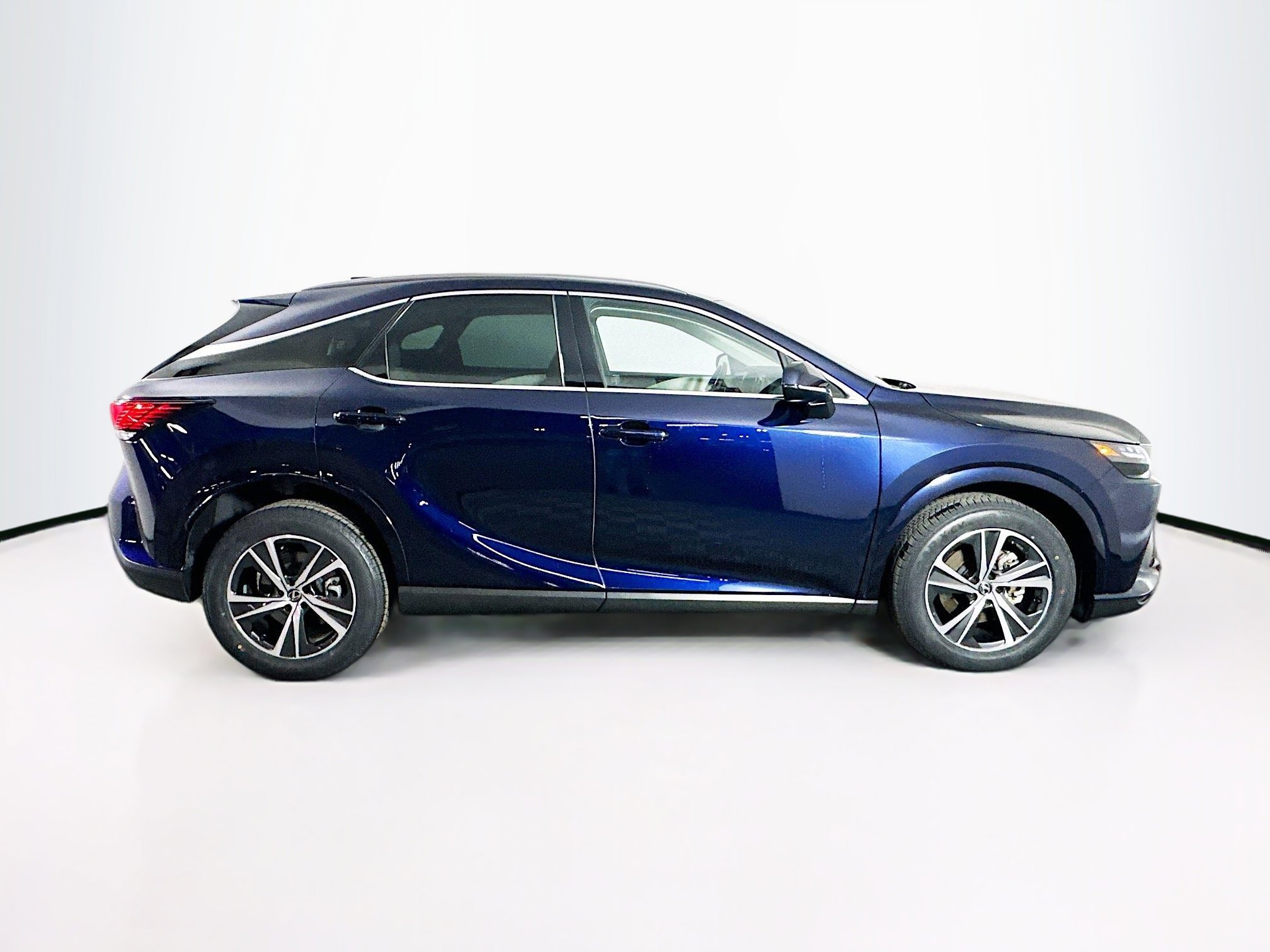 Used 2024 Lexus RX 350 Premium w/ Accessory Package (Z1) image 10