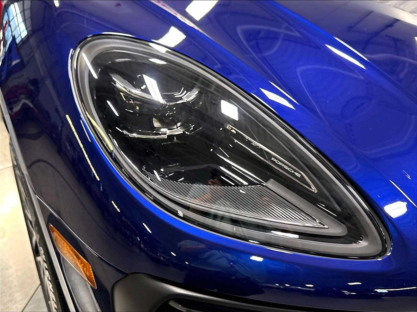 Used 2026 Porsche Macan AWD/4WD image 14