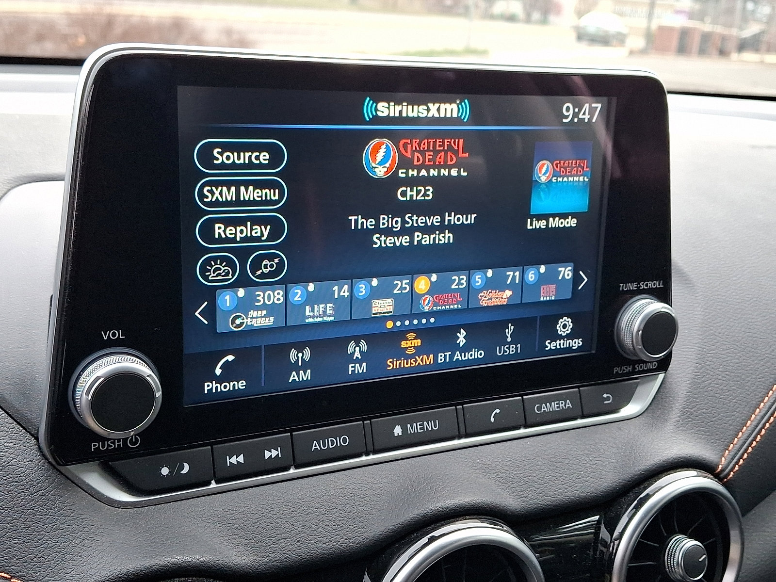 Certified 2023 Nissan Sentra SR w/ Electronics Package image 18