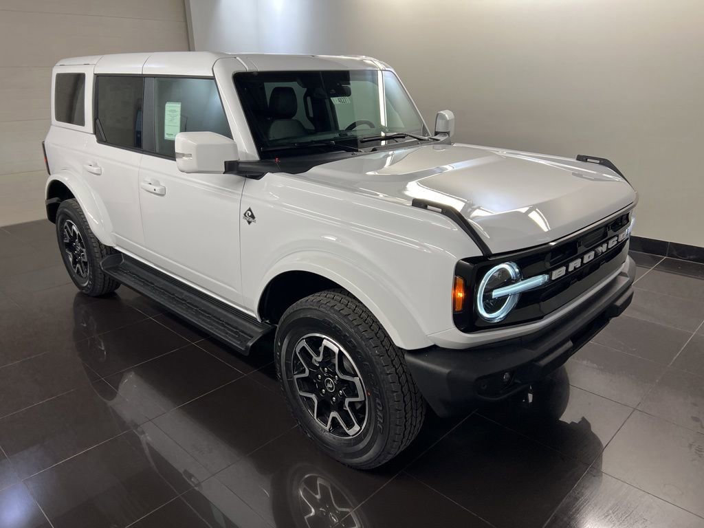 New 2025 Ford Bronco Outer Banks image 1