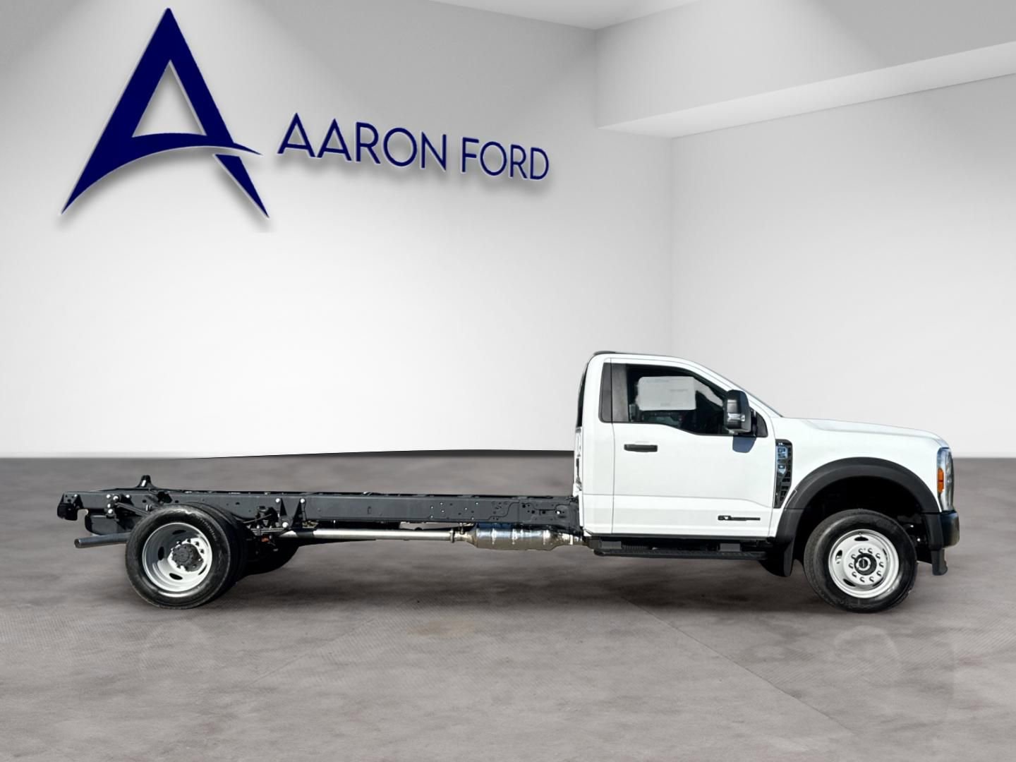 New 2026 Ford F550 4x4 Regular Cab Super Duty image 7