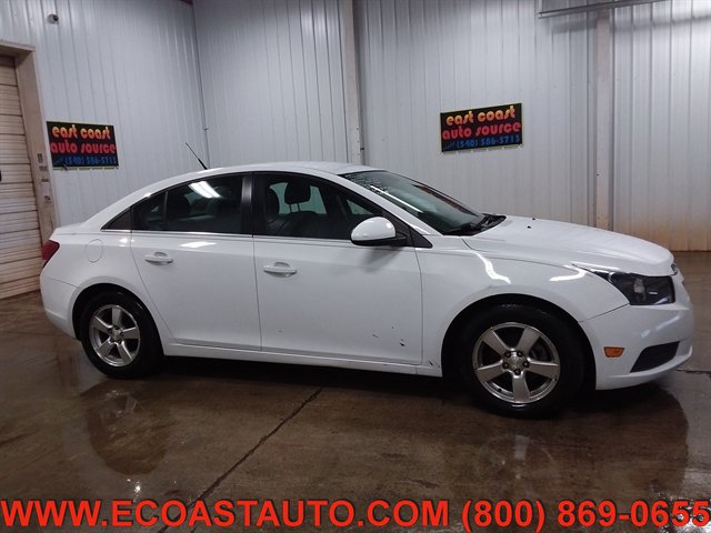 Used 2014 Chevrolet Cruze LT w/ Enhanced Safety Package FWD image 2