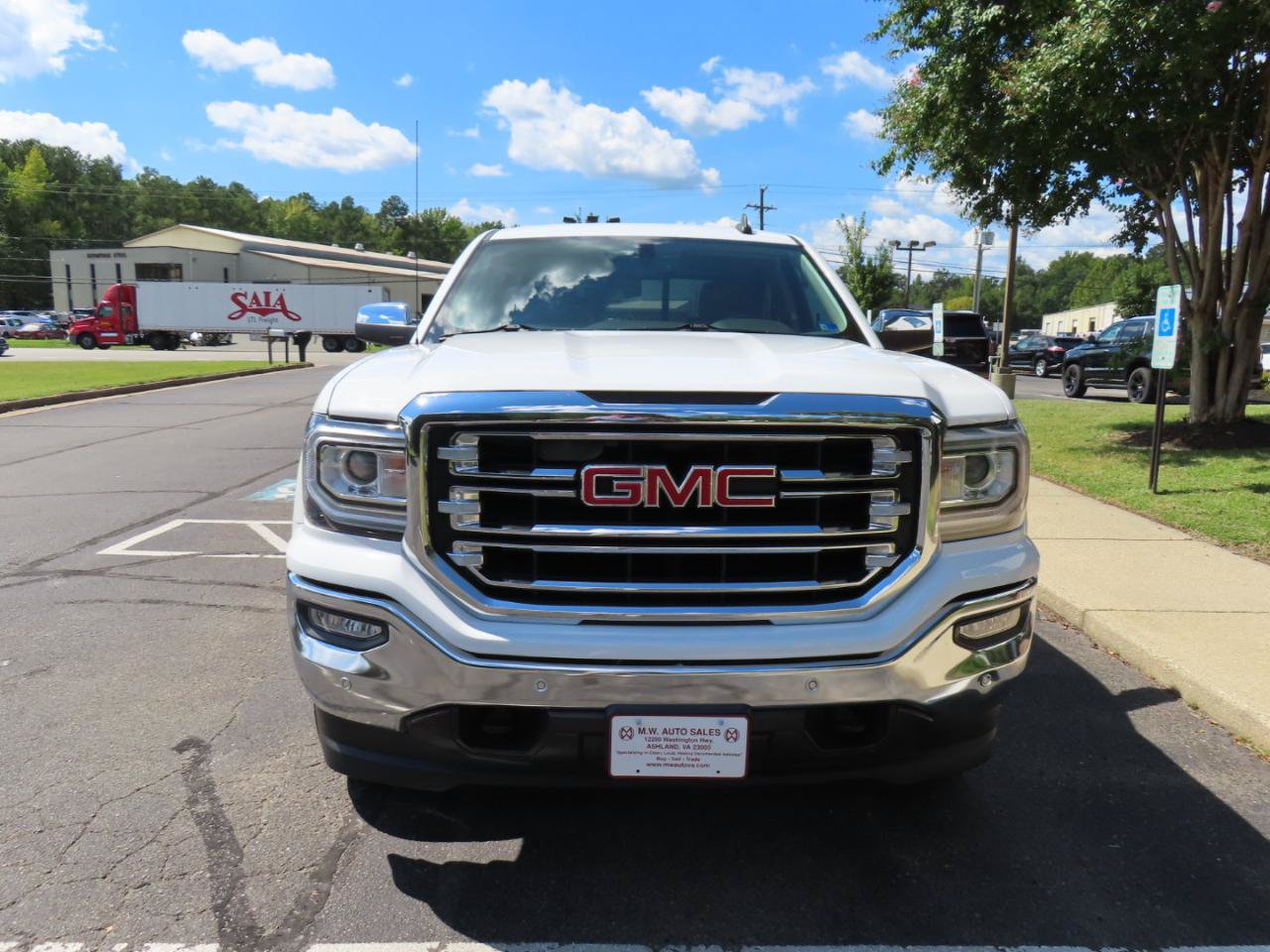 Used 2017 GMC Sierra 1500 SLT w/ SLT Premium Package AWD/4WD image 13