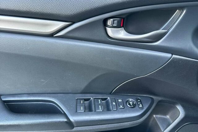 Used 2021 Honda Civic Sport image 11