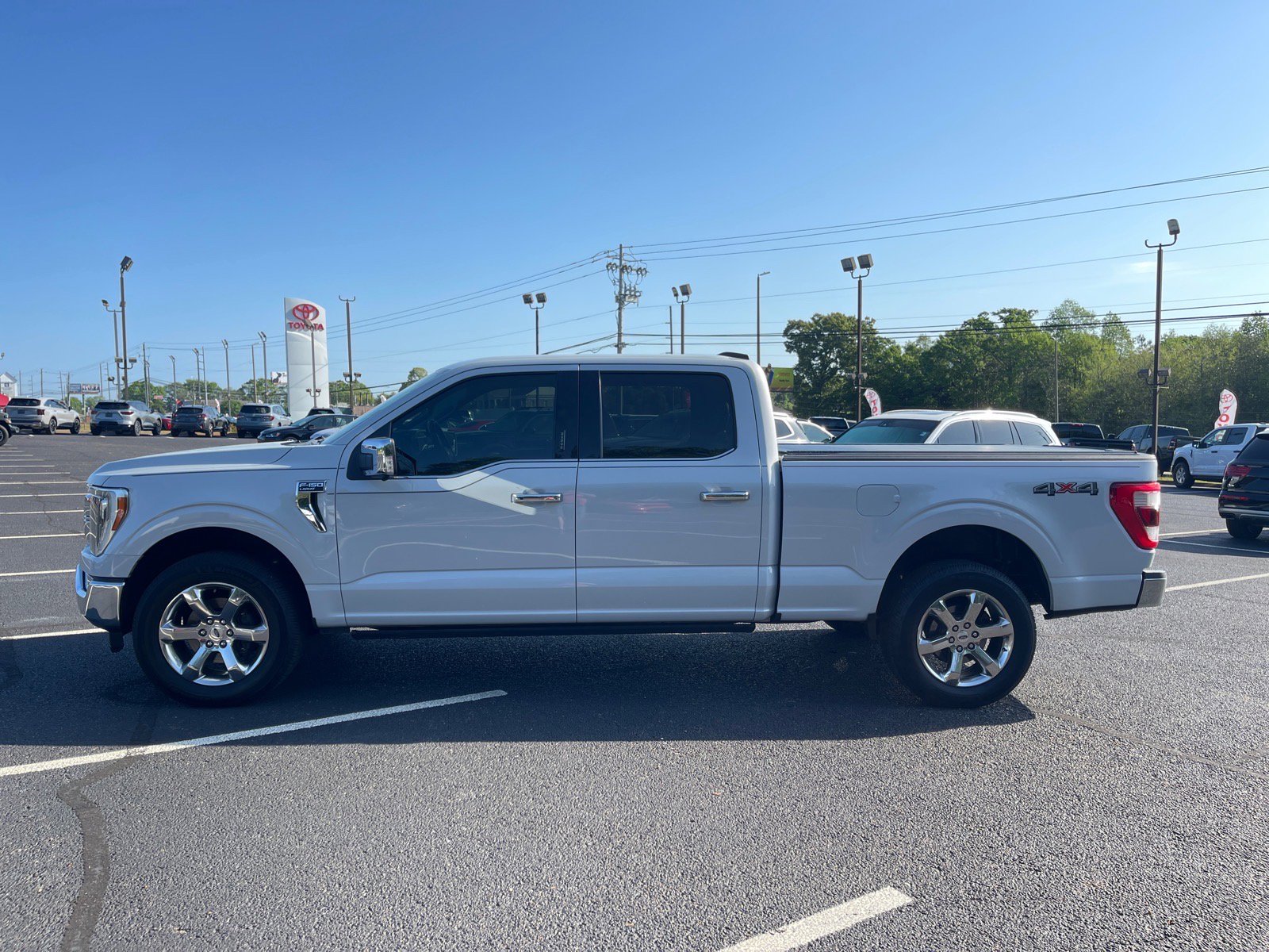 Used 2021 Ford F150 Lariat w/ Equipment Group 502A High image 13