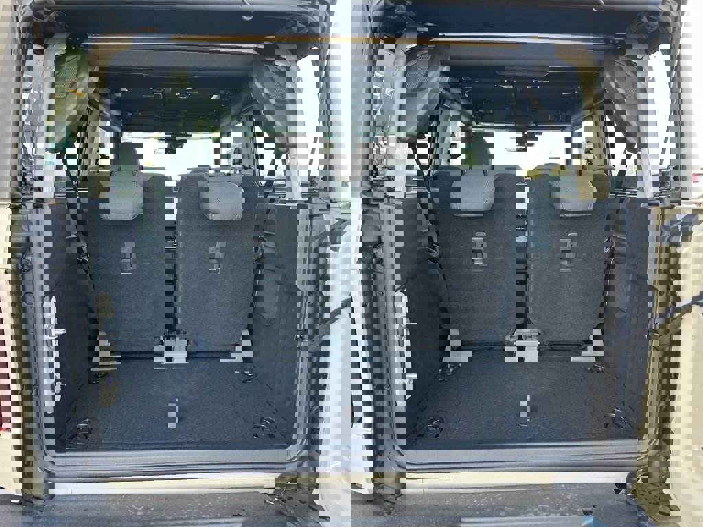 New 2025 Ford Bronco 2-Door image 30