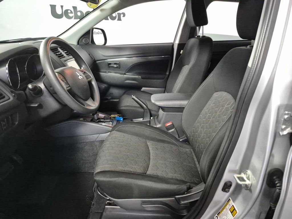 Used 2024 Mitsubishi Outlander Sport AWD image 9