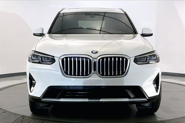 Certified 2023 BMW X3 xDrive30i w/ Premium Package image 2