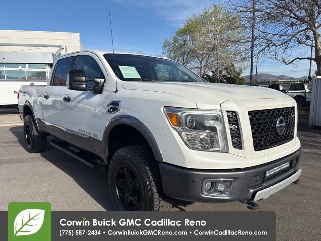 Used 2016 Nissan Titan PRO-4X image 8