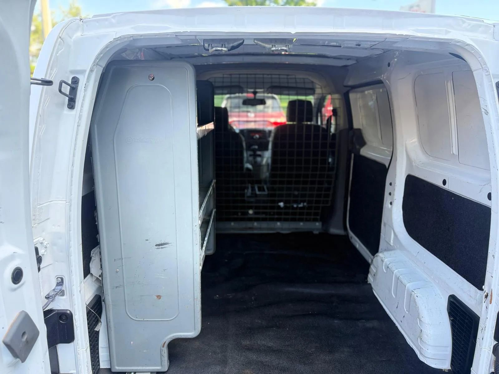 Used 2017 Nissan NV200 SV FWD image 19