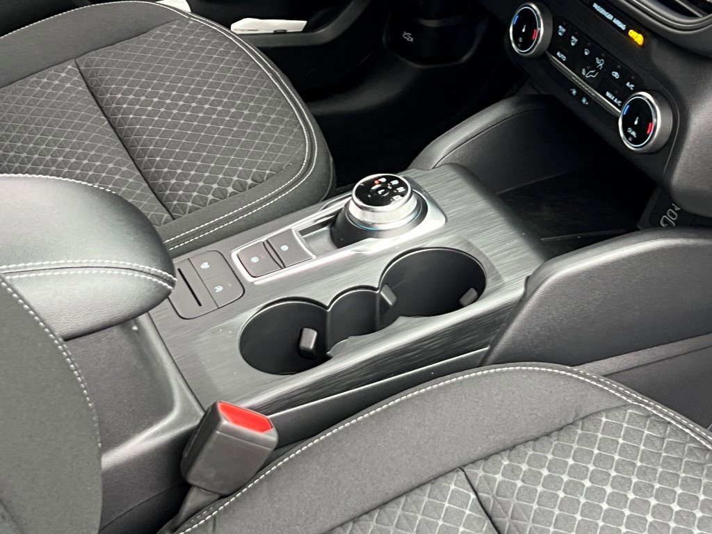 New 2026 Ford Escape Active AWD/4WD image 10