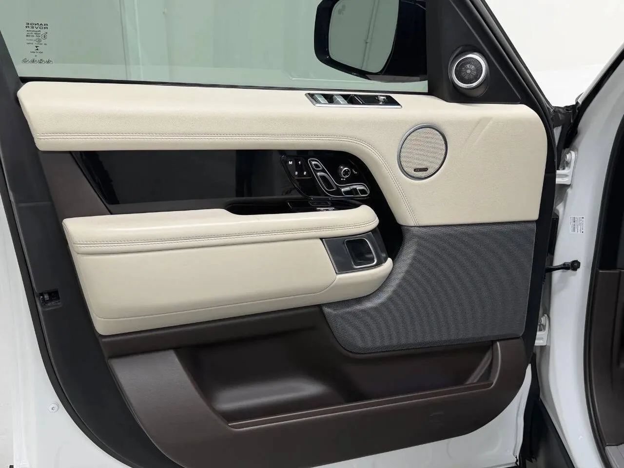 Used 2020 Land Rover Range Rover HSE AWD/4WD image 17