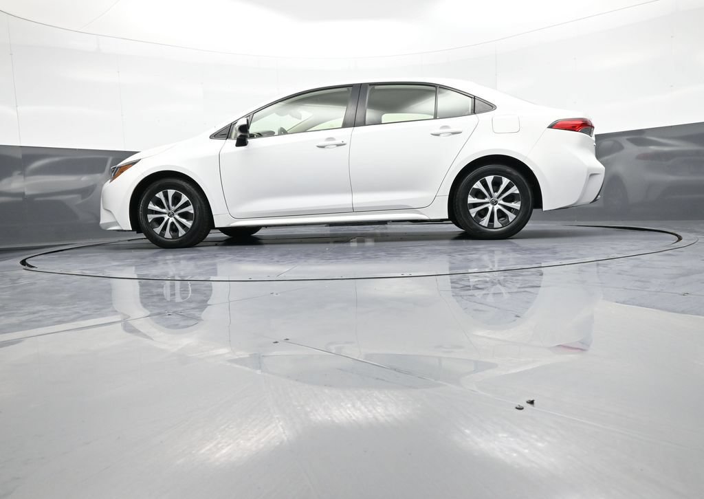 Certified 2020 Toyota Corolla LE FWD image 31