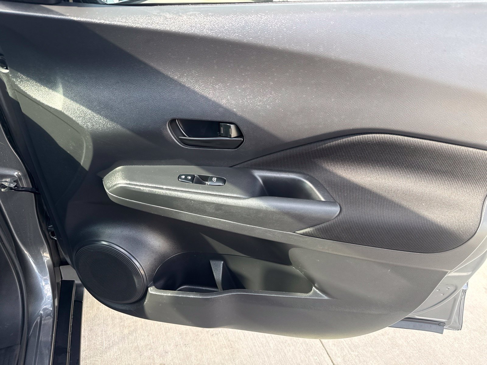 Used 2022 Nissan Kicks S FWD image 25