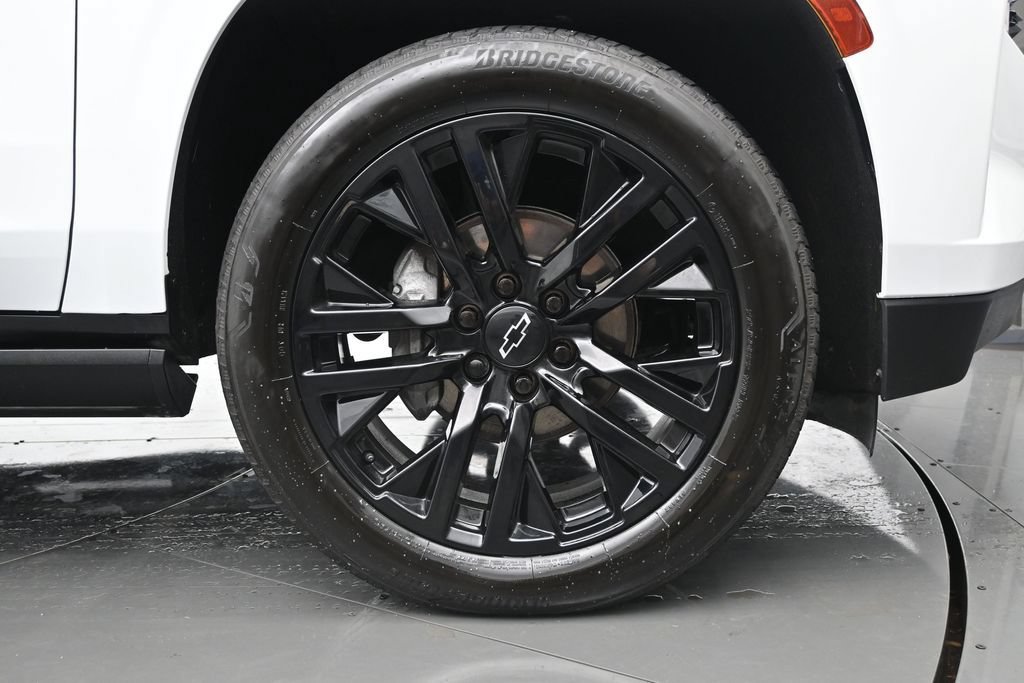 Used 2024 Chevrolet Tahoe Premier AWD/4WD image 43