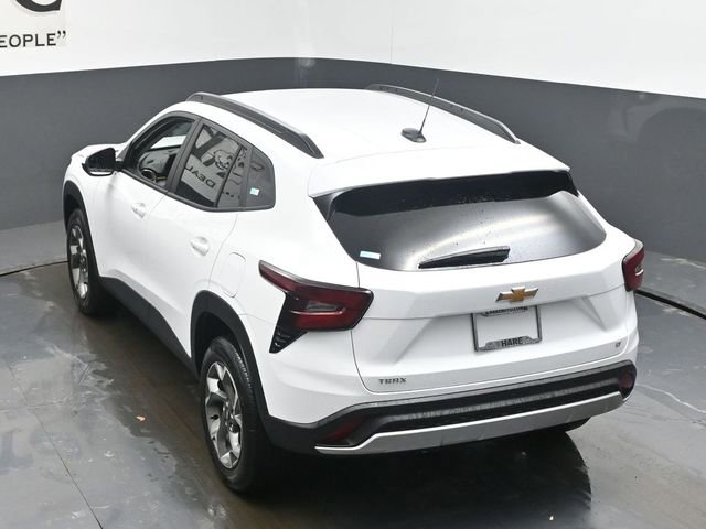 New 2026 Chevrolet Trax LT w/ Driver Confidence Package image 19