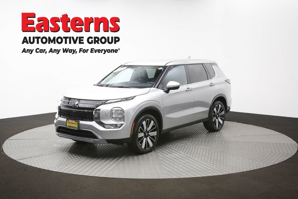 Used 2025 Mitsubishi Outlander SE AWD/4WD image 57