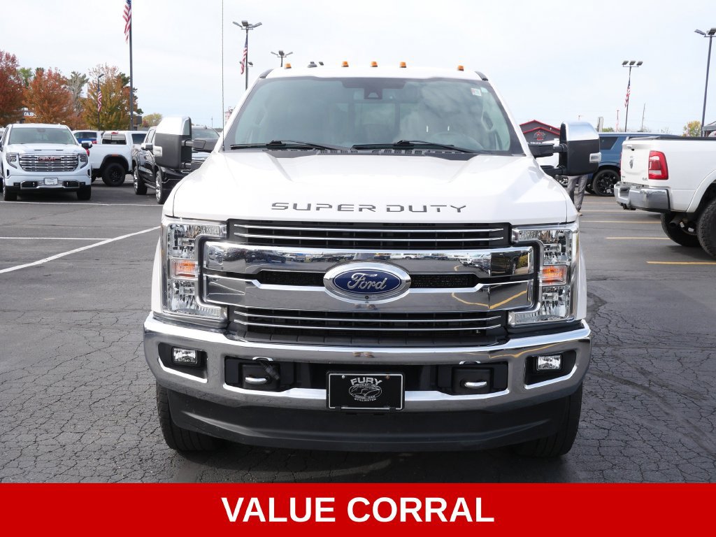 Used 2017 Ford F350 Lariat w/ Lariat Ultimate Package AWD/4WD image 3
