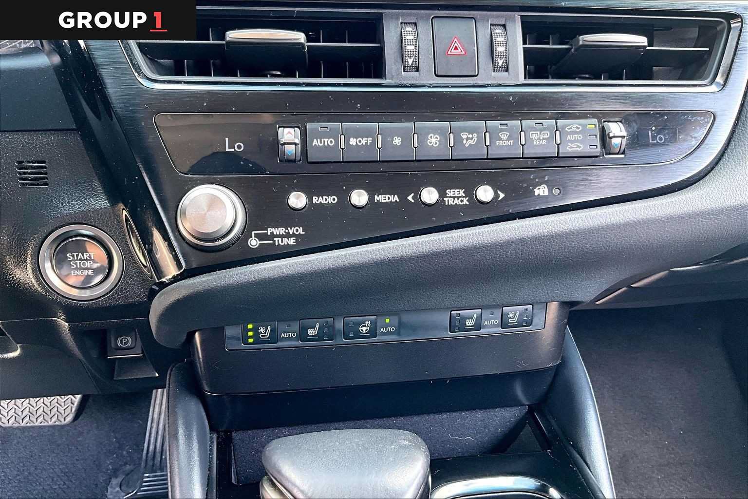 Certified 2024 Lexus ES 350 w/ Premium Package FWD image 32