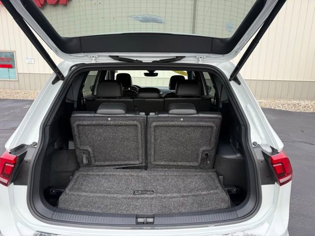 Used 2022 Volkswagen Tiguan SE R-Line FWD image 20
