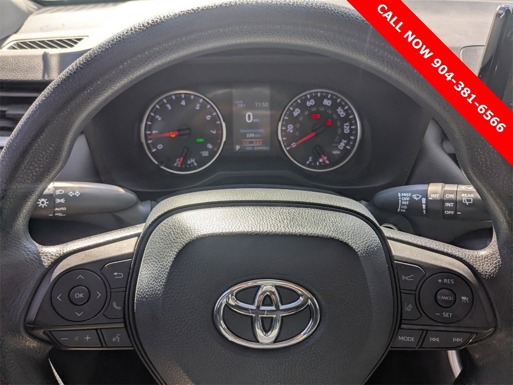 Used 2022 Toyota RAV4 XLE image 29