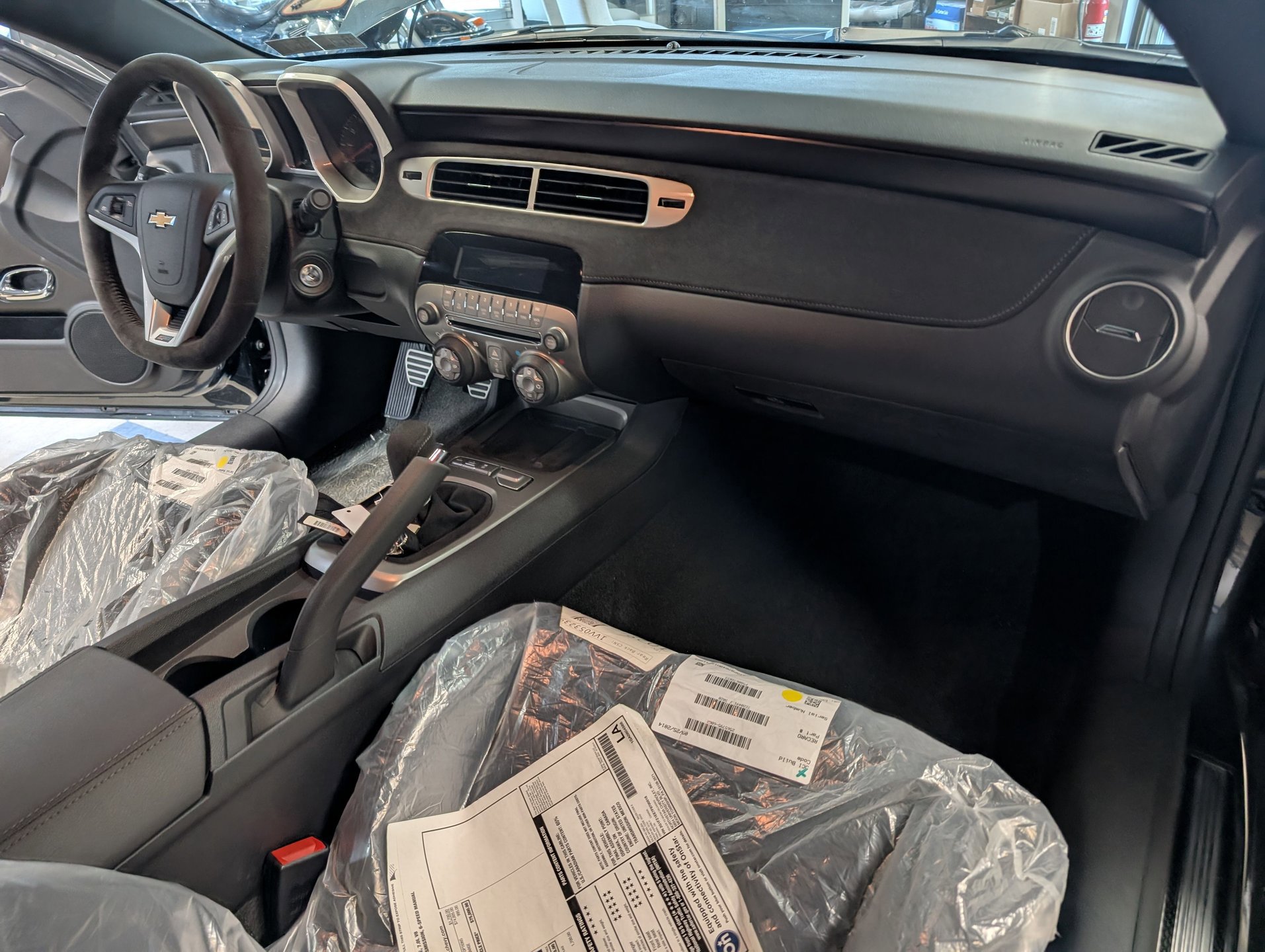 Used 2015 Chevrolet Camaro Z/28 RWD image 86