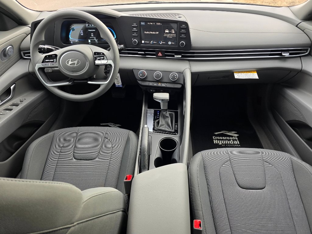 New 2026 Hyundai Elantra SE FWD image 26
