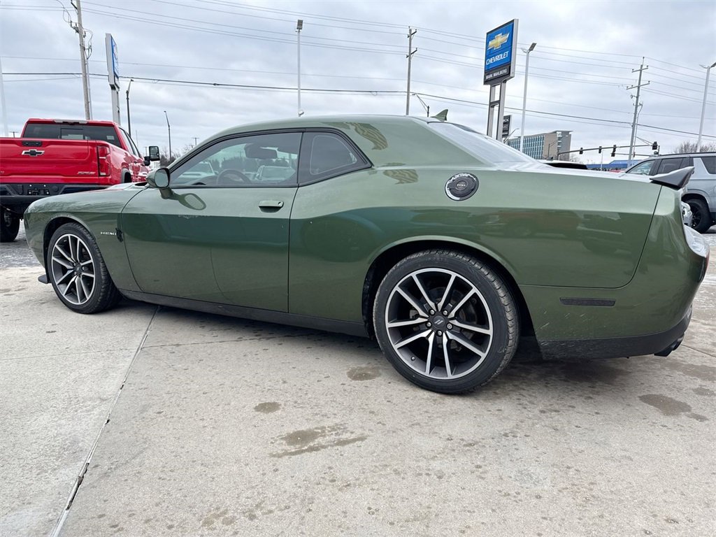 Used 2022 Dodge Challenger R/T w/ Plus Package image 2