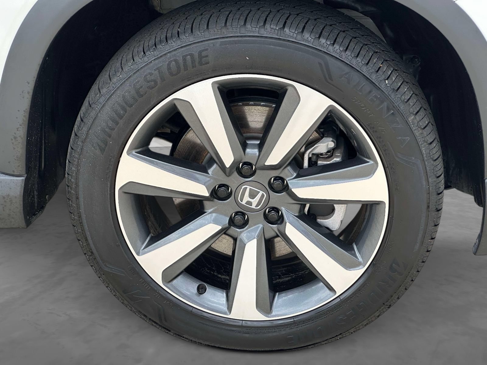 Used 2025 Honda Pilot Elite image 7