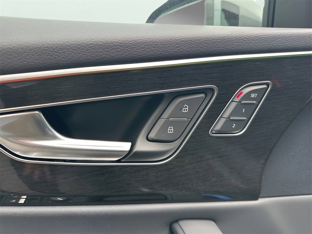 New 2026 Audi Q8 Premium Plus image 18