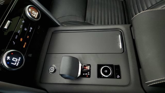 Used 2023 Land Rover Discovery S R-Dynamic AWD/4WD image 70
