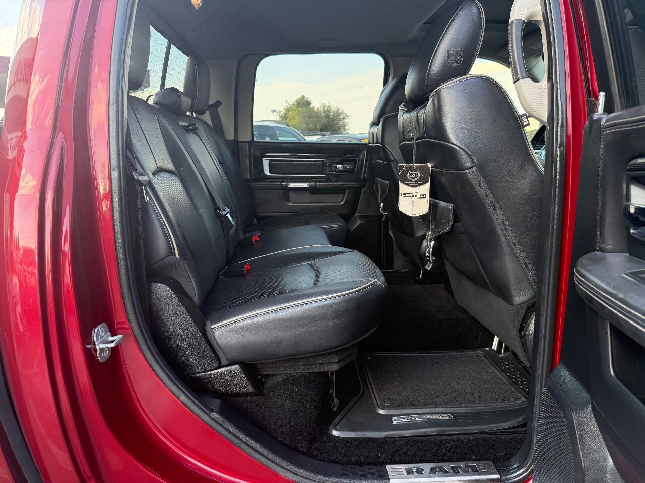 Used 2014 RAM 1500 Limited AWD/4WD image 14