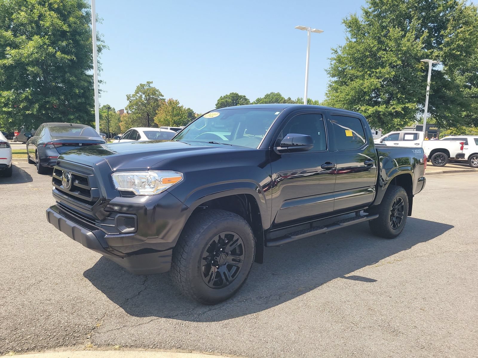 Used 2022 Toyota Tacoma SR AWD/4WD image 7