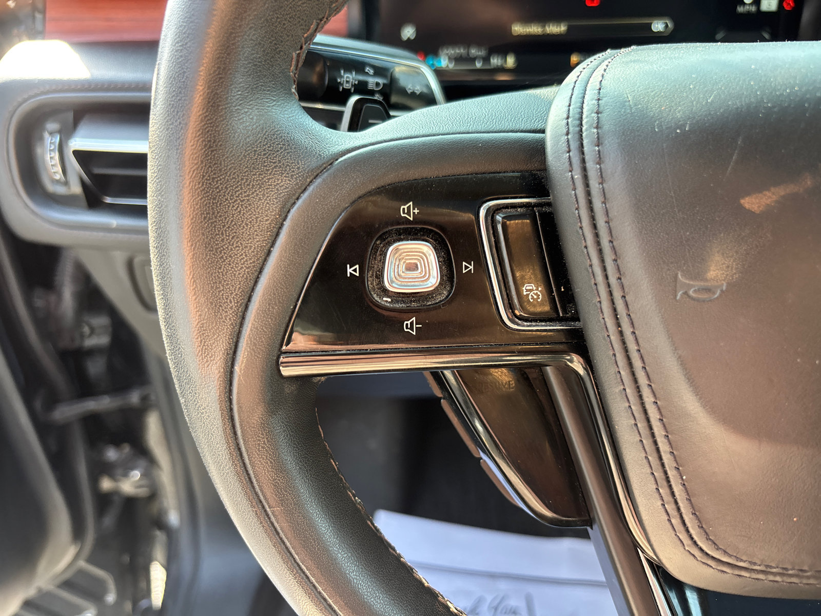 Certified 2024 Lincoln Aviator Reserve w/ Equipment Group 201A AWD/4WD image 17