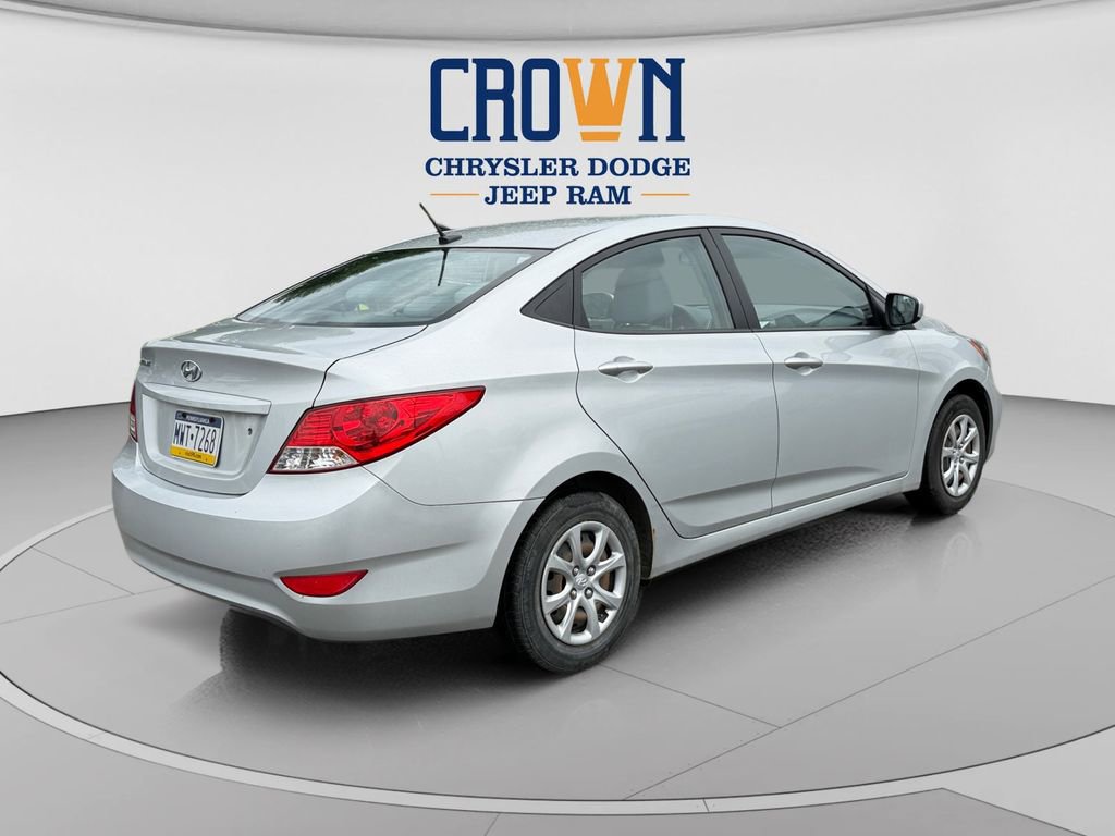 Used 2013 Hyundai Accent GLS FWD image 3