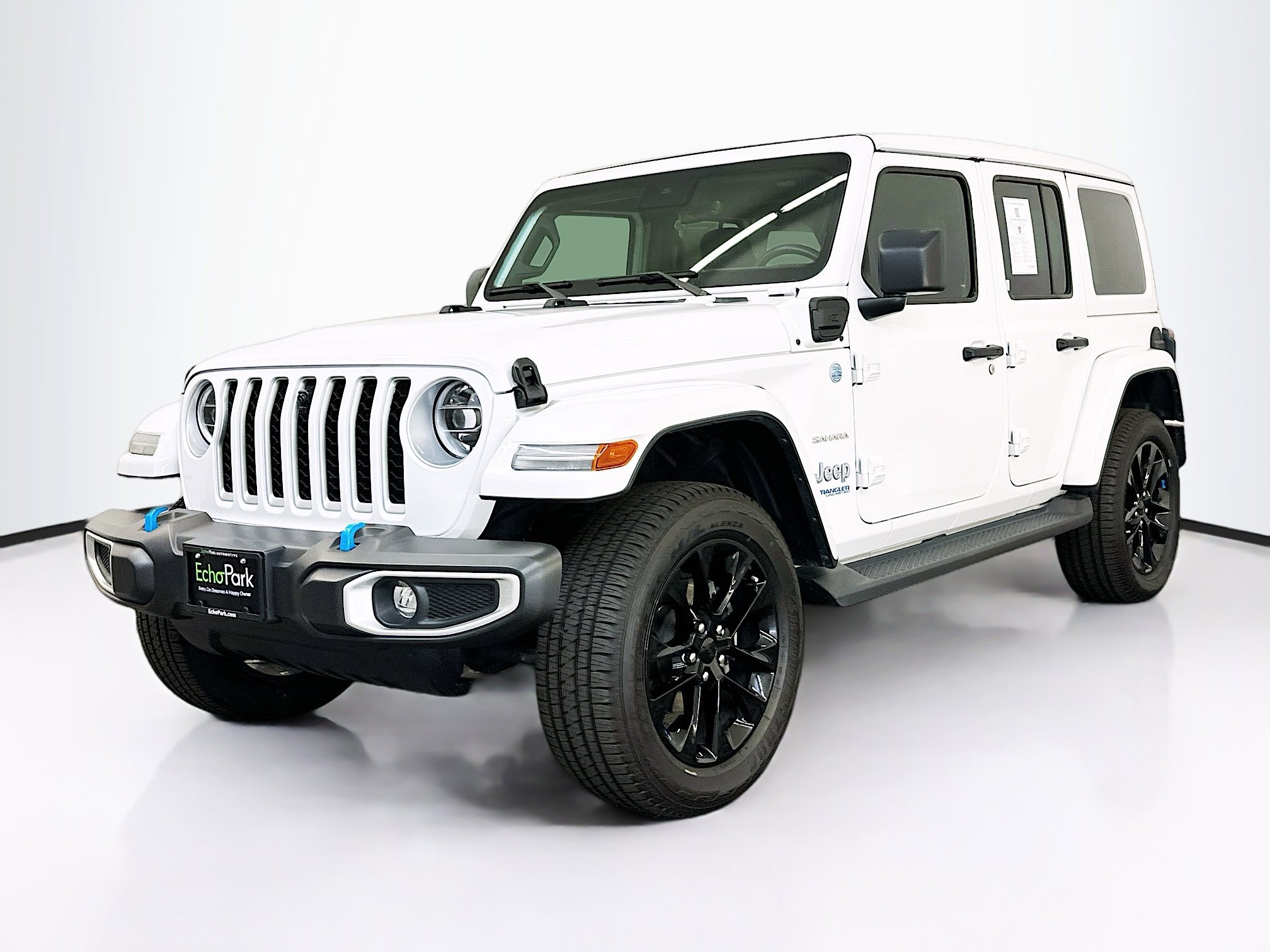 Used 2022 Jeep Wrangler Sahara w/ Safety Group image 3