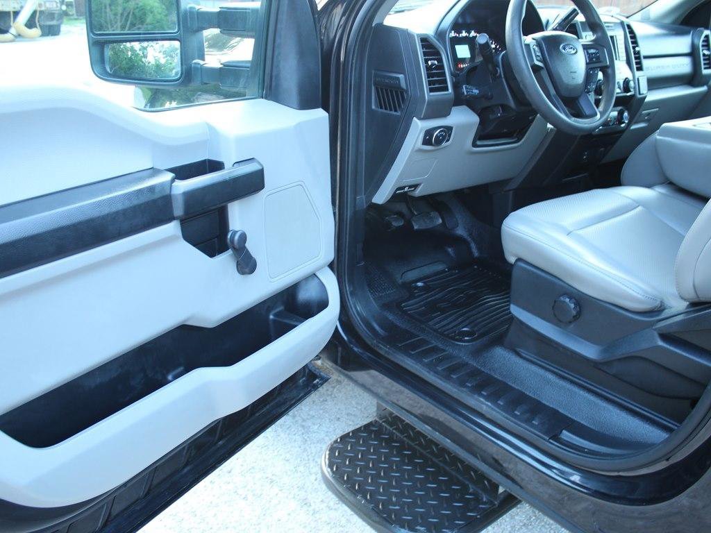 Used 2020 Ford F250 XL image 14