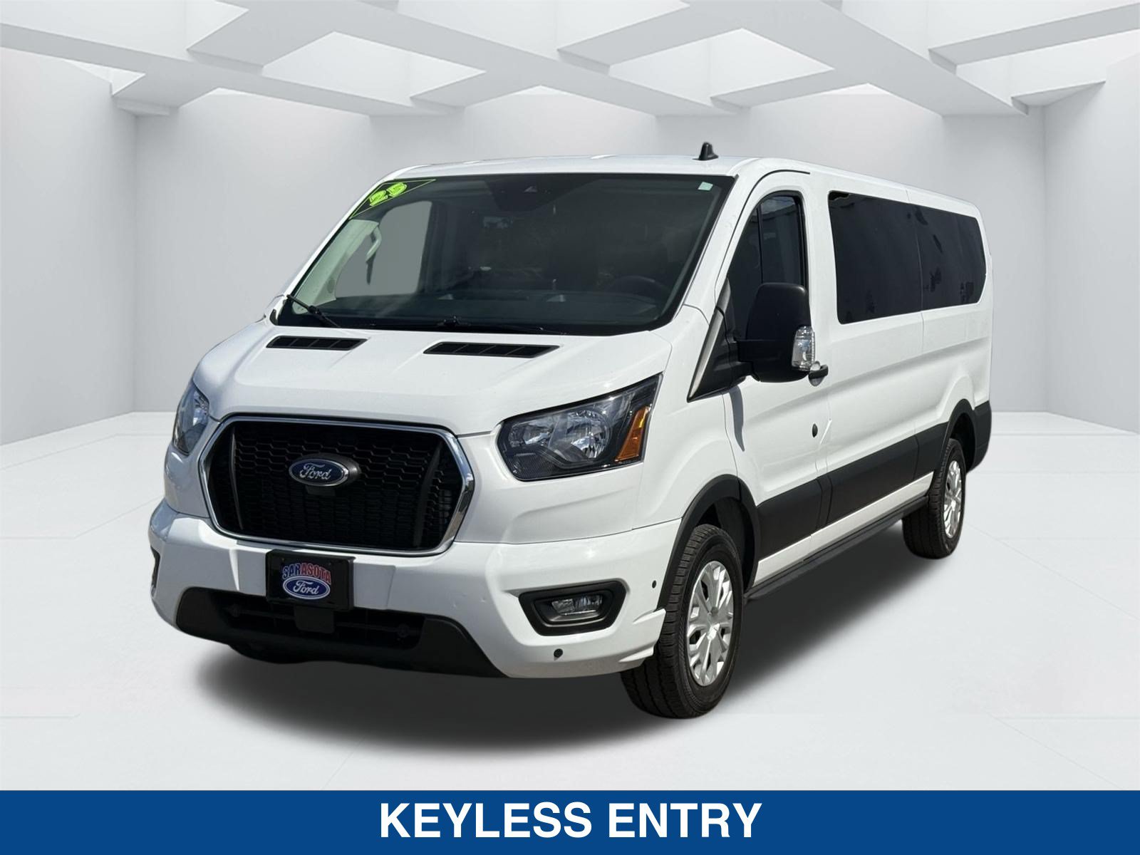 Used 2025 Ford Transit 350 XLT RWD image 7