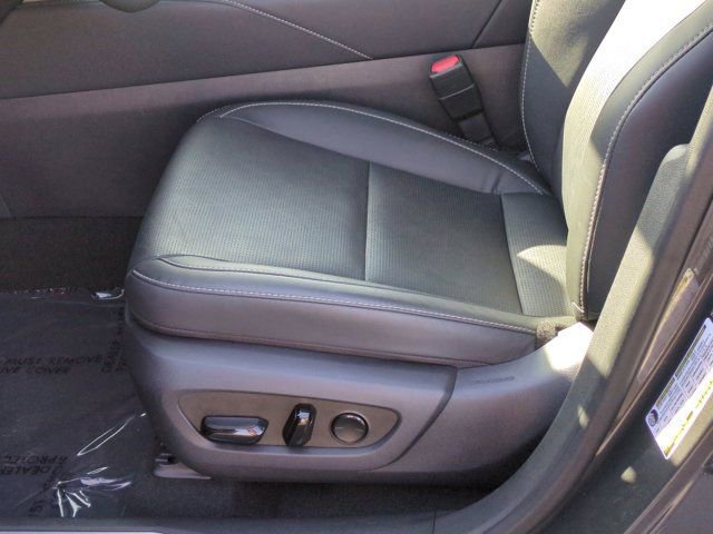 Used 2025 Lexus RX 350 image 13