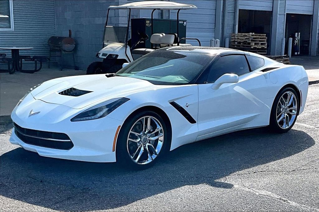Used 2018 Chevrolet Corvette Stingray Coupe w/ 1LT image 2