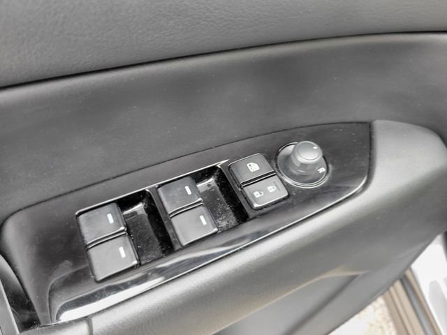 Used 2023 MAZDA CX-5 AWD 2.5 S w/ Select Package image 16