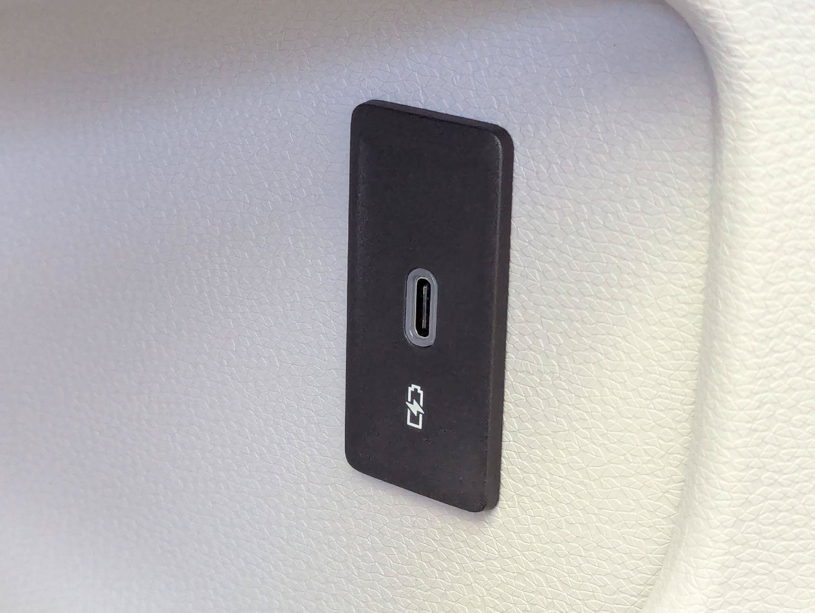 New 2025 Volkswagen ID. Buzz Pro S Plus AWD/4WD image 32