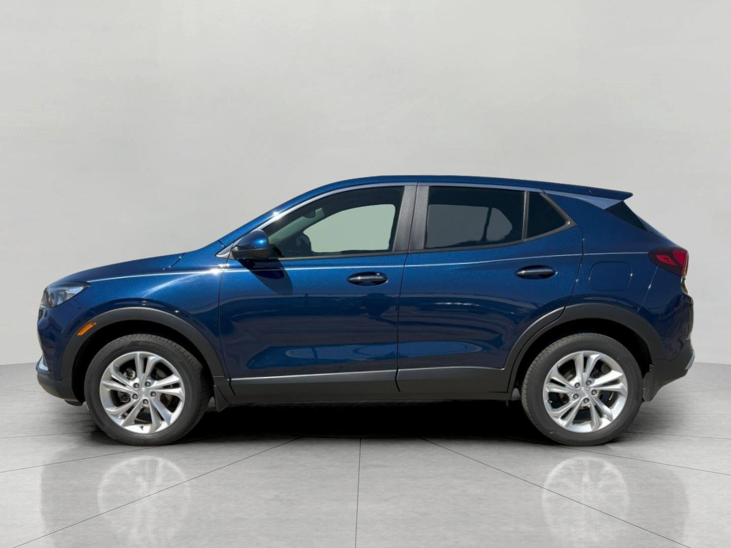 Used 2023 Buick Encore GX Preferred w/ Cold Weather Comfort Package AWD/4WD image 5