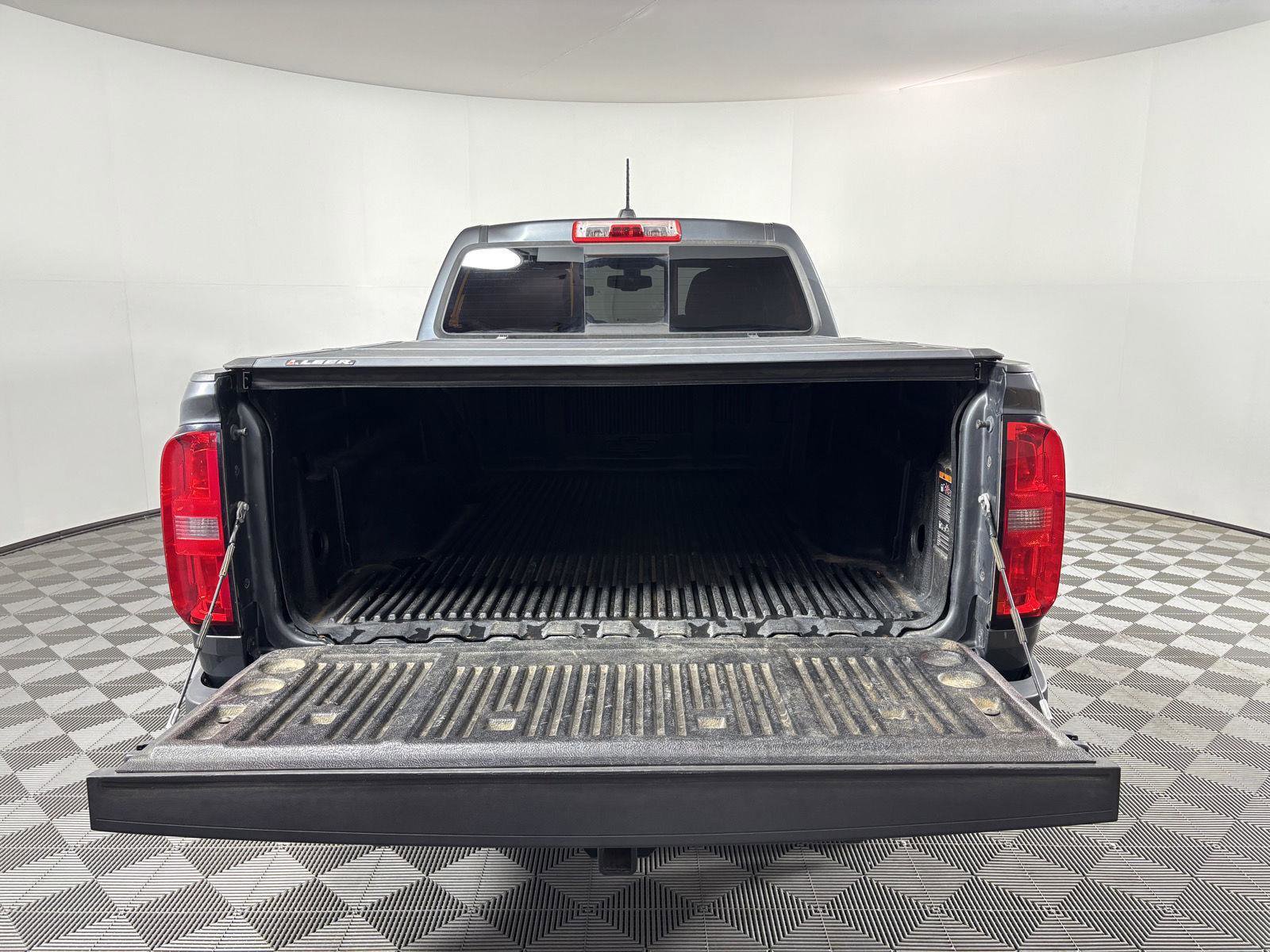 Used 2017 Chevrolet Colorado Z71 image 5