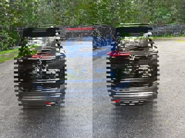 Used 2022 Nissan Rogue SL w/ SL Premium Package image 6