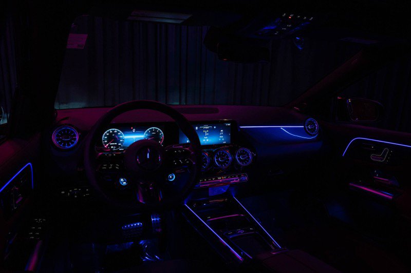 Certified 2025 Mercedes-Benz GLA 35 AMG 4MATIC image 15